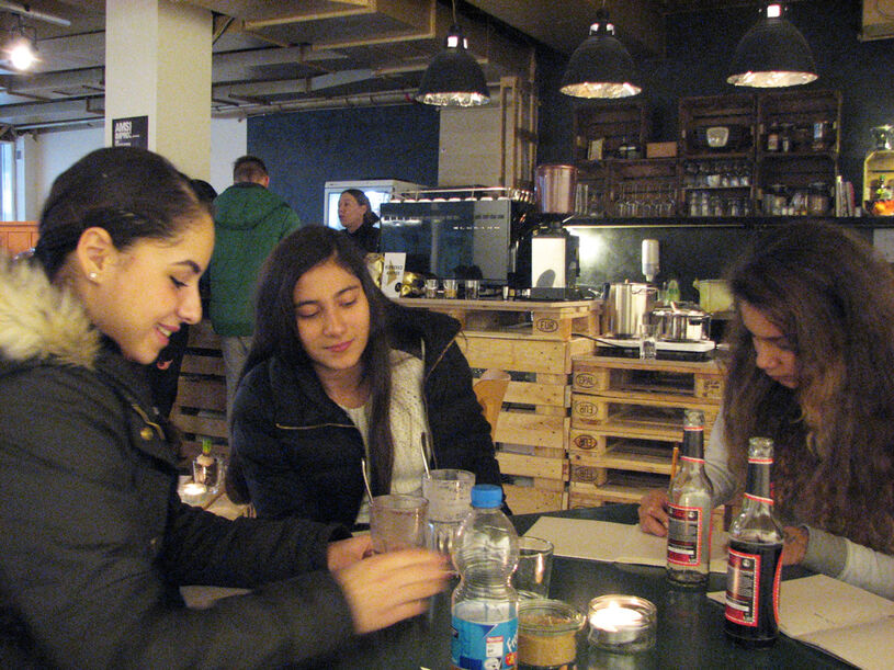raumfinder_partizipative-kunst-am-bau_beteiligung_nog-bremen_2013_ideenfindung_exkursion_d